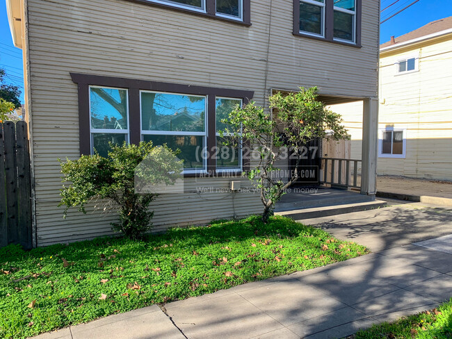 1918 Alhambra Blvd in Sacramento, CA - Building Photo - Building Photo