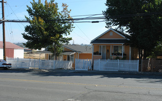 2004 Sacramento St Apartamentos