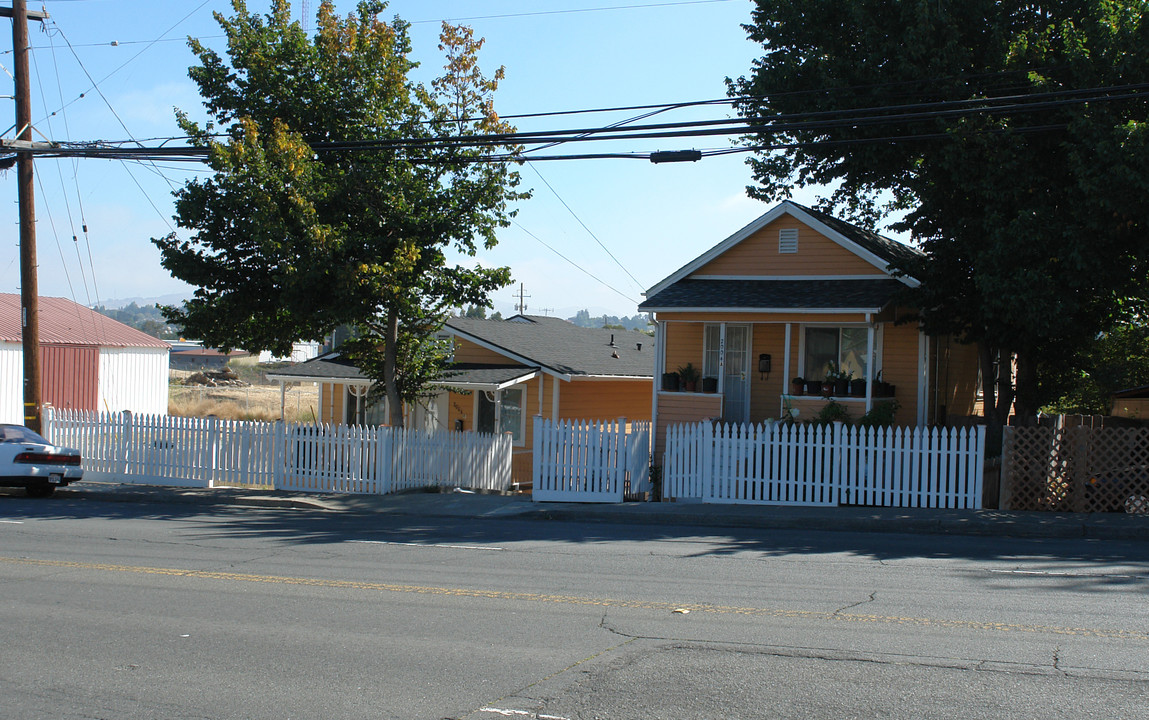 2004 Sacramento St in Vallejo, CA - Building Photo