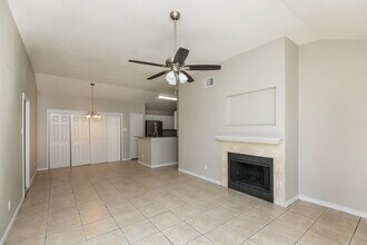 6710 Silver Sage Dr in Fort Worth, TX - Building Photo - Building Photo