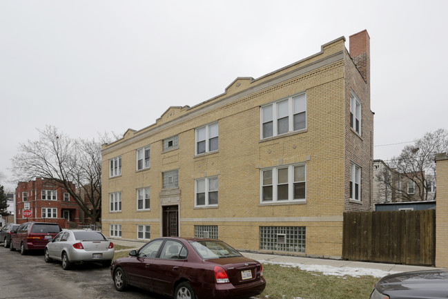 3004-3010 N Karlov Ave in Chicago, IL - Foto de edificio - Building Photo