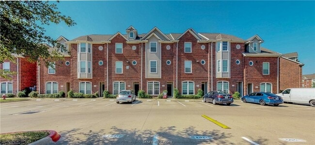property at 305 Holleman Dr E