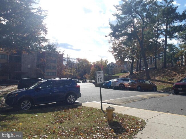 8 S Van Dorn St in Alexandria, VA - Building Photo - Building Photo