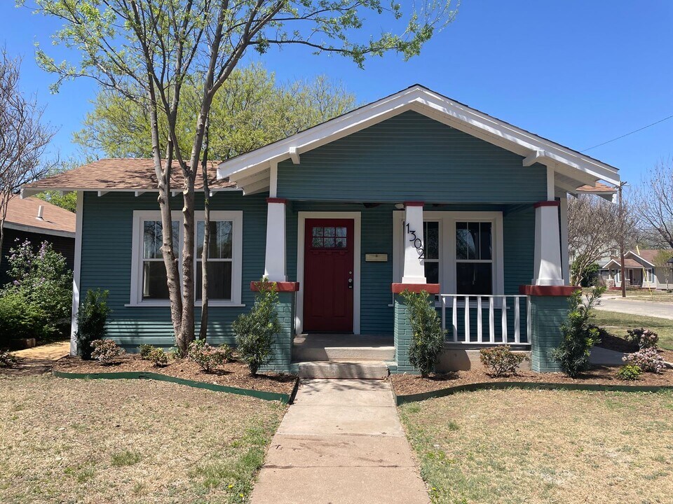 1302 Jeanette St in Abilene, TX - Building Photo