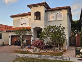 15387 SW 21 Ln, Unit 20858 in Miami, FL - Building Photo