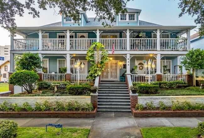 644 4th Ave S in St. Petersburg, FL - Foto de edificio - Building Photo