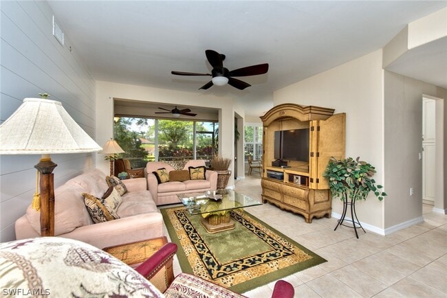 2190 Arielle Dr in Naples, FL - Building Photo - Building Photo