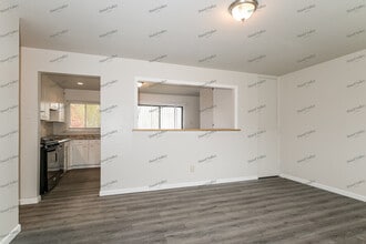 5130 Auriesville Ln in Hazelwood, MO - Building Photo - Building Photo