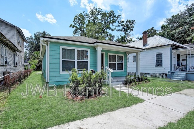 property at 1332 Steele St