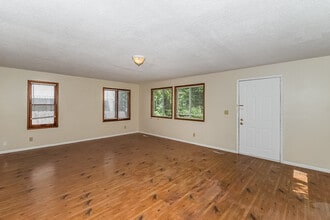 1856 Clear Ave E in St. Paul, MN - Foto de edificio - Building Photo