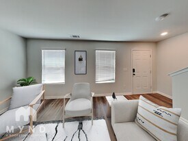 1834 Carrington Dr in Griffin, GA - Building Photo