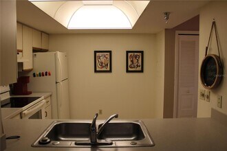 6304 Pointe W Blvd W in Bradenton, FL - Building Photo - Building Photo