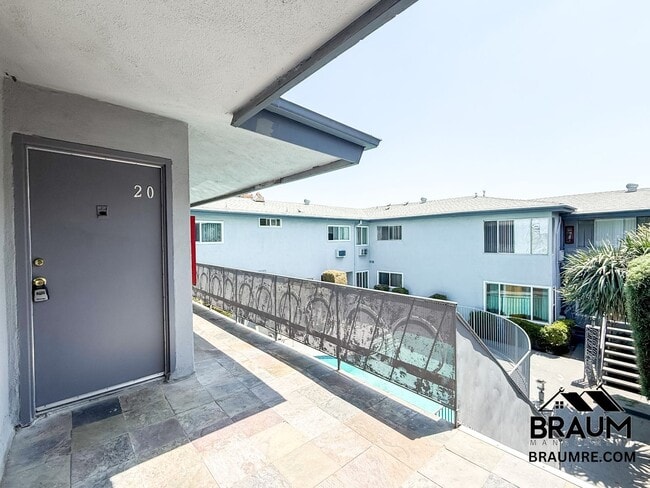 5131 Buffalo Ave in Los Angeles, CA - Building Photo - Building Photo
