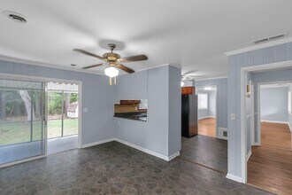 2055 Wallace Rd SW in Atlanta, GA - Building Photo - Building Photo