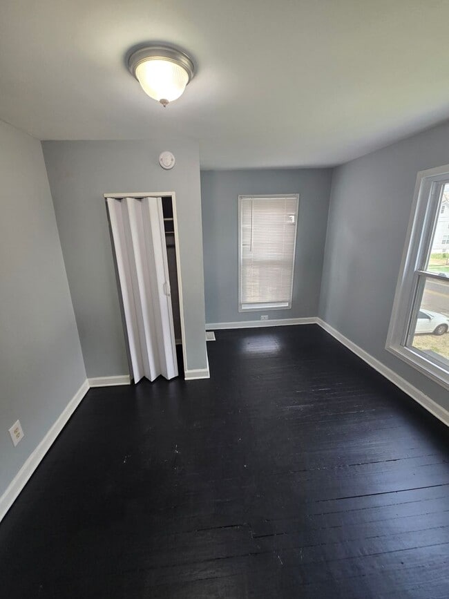 2475 Parkwood Ave in Columbus, OH - Building Photo - Building Photo