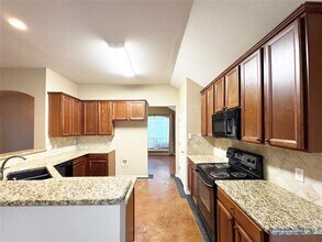 724 Red Elm Ln in Fort Worth, TX - Building Photo - Building Photo