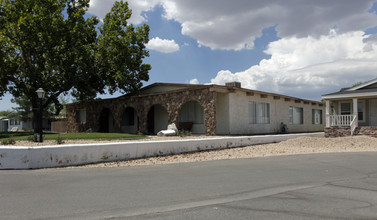 14000 El Evado Rd in Victorville, CA - Foto de edificio - Building Photo