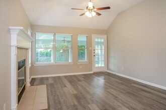 200 Woodstone Dr in Georgetown, TX - Building Photo - Building Photo