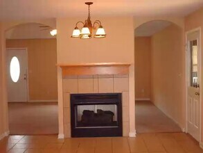 300 Cleese Ct in Bonaire, GA - Building Photo - Building Photo