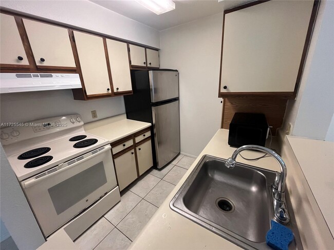 2926 S University Dr, Unit #6207 UPDATED in Davie, FL - Building Photo - Building Photo