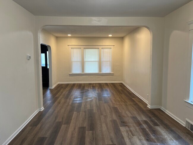 329 Grider St, Unit 329 Grider- 3BDRM - Lower in Buffalo, NY - Building Photo - Building Photo