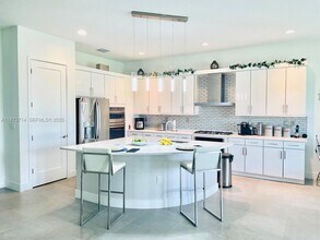 17267 Windy Pointe Ln in Boca Raton, FL - Building Photo - Building Photo