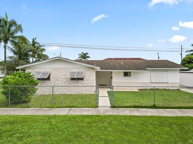 1515 NE 2nd Ave in Homestead, FL - Building Photo - Building Photo