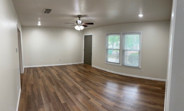 1210 N Garfield Ave in Stephenville, TX - Building Photo - Building Photo