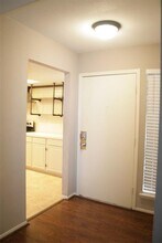 5005 Georgi Ln-Unit -15 in Houston, TX - Building Photo - Building Photo