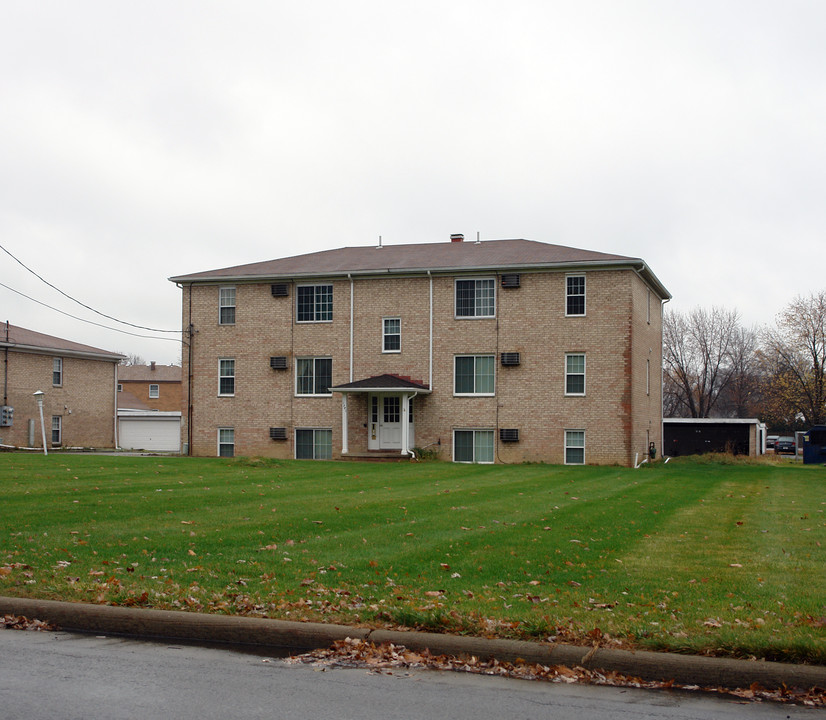 5781 Sheridan Rd in Youngstown, OH - Foto de edificio