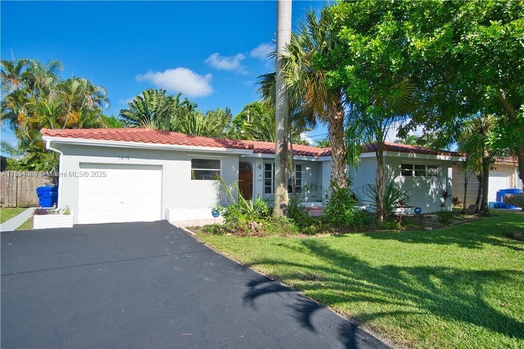 1419 N 16th Ct in Hollywood, FL - Building Photo