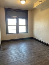 223 N Main St in Mitchell, SD - Building Photo - Building Photo