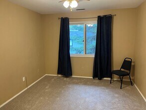 4240 Folker St in Anchorage, AK - Building Photo - Building Photo