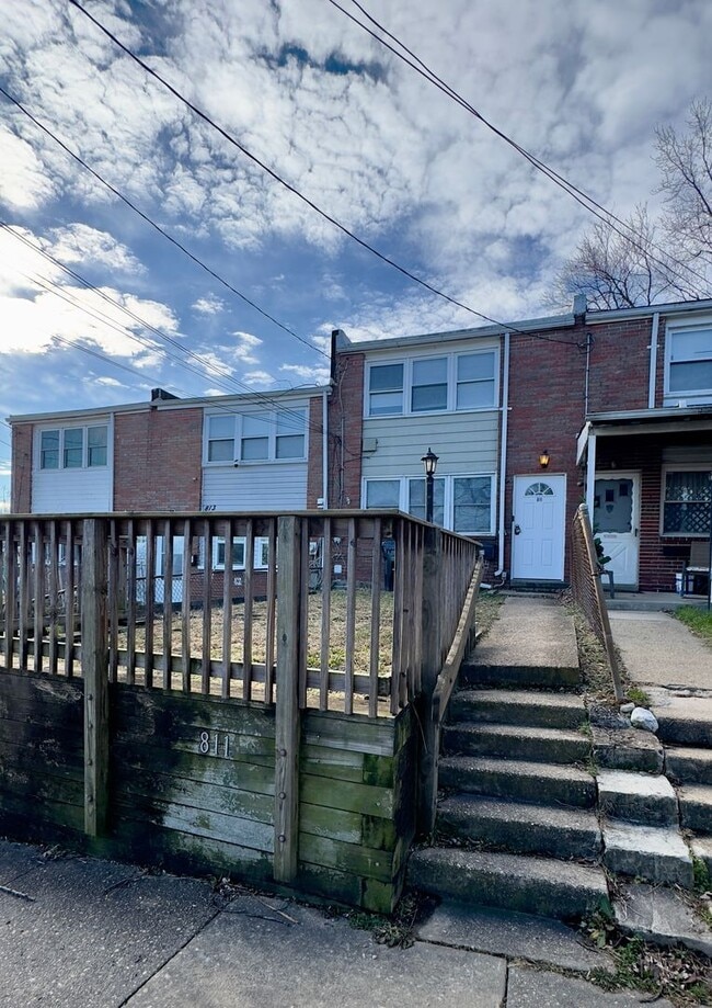 property at 811 Regis Ct