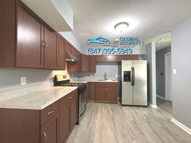 1875 E Notre Dame St