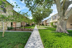 14171 Misty Meadow Ln in Houston, TX - Building Photo