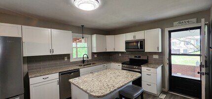 19359 Woodland Hills Rd in Abingdon, VA - Building Photo - Building Photo