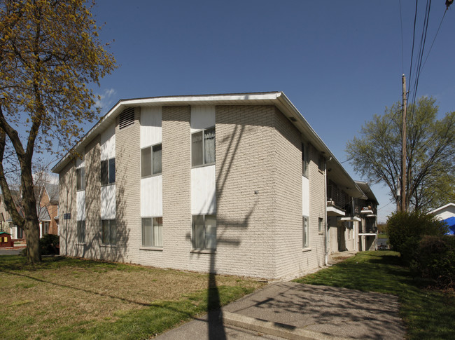 Lakeside Landing in Belleville, MI - Building Photo - Building Photo