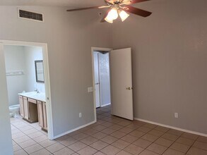 16049 S 40th Way in Phoenix, AZ - Building Photo - Building Photo