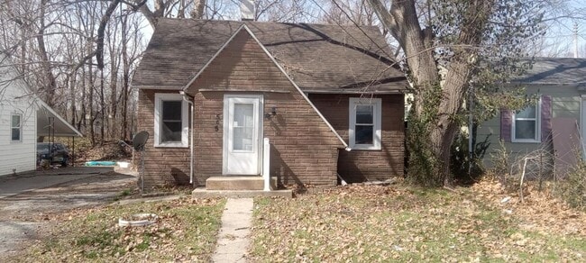 property at 505 S Wesley St