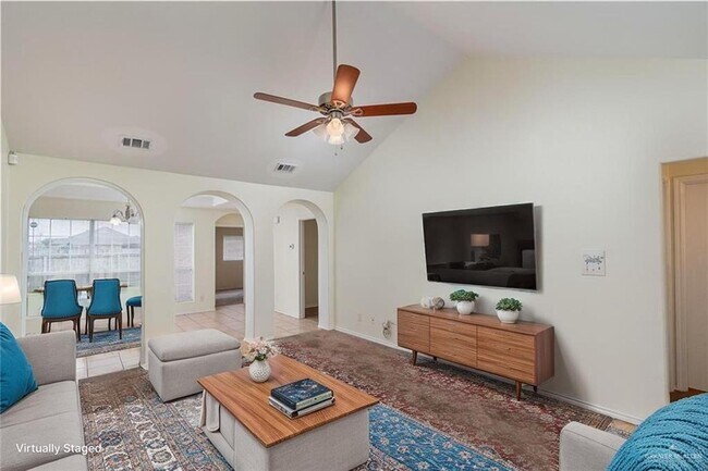 17 Yary Dr in Edinburg, TX - Building Photo - Building Photo