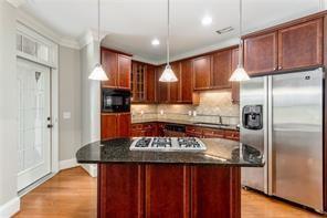 825 Highland Ln NE in Atlanta, GA - Building Photo - Building Photo