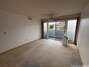 95-1050 Makaikai Street Unit 11 in Mililani, HI - Building Photo - Building Photo