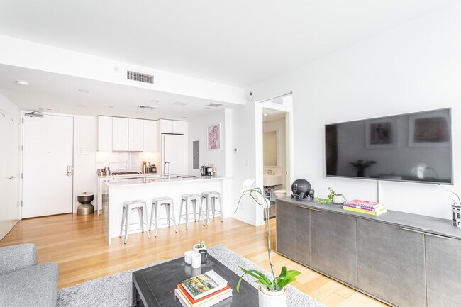 250 Bowery in New York, NY - Building Photo - Building Photo