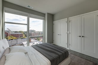 20West in Mount Prospect, IL - Building Photo - Building Photo