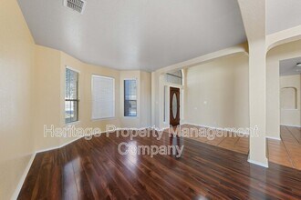 3338 Bending Creek in San Antonio, TX - Building Photo - Building Photo