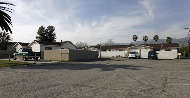 1520 Pumalo St in San Bernardino, CA - Building Photo - Building Photo