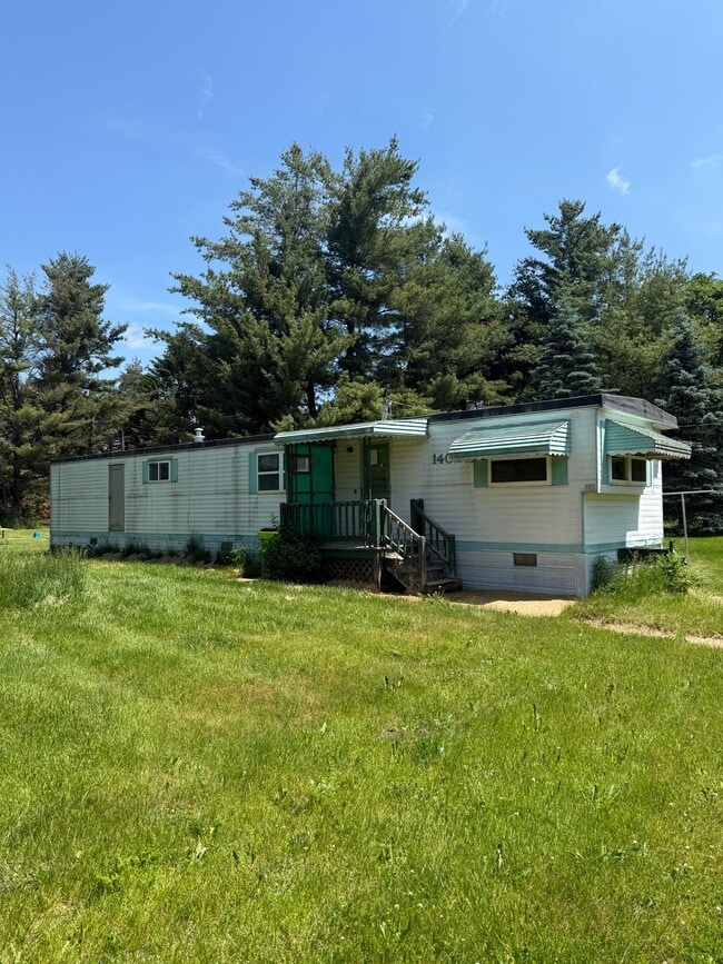 property at 1404 Rumbaugh Ln