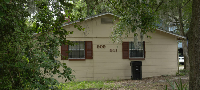 919 SW 5th Ave in Gainesville, FL - Building Photo - Building Photo