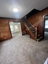 1506 Barnard St in Saginaw, MI - Building Photo